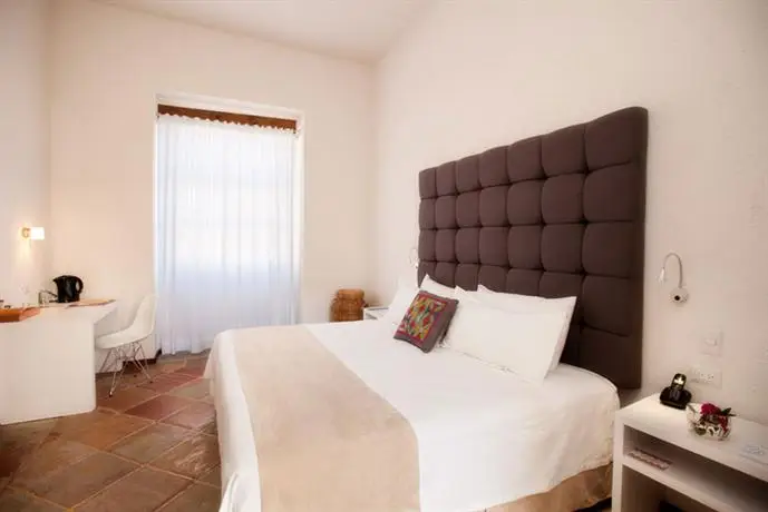 Descanseria Hotel Business and Pleasure 