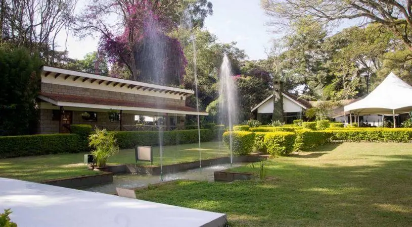 Karen Country Lodge