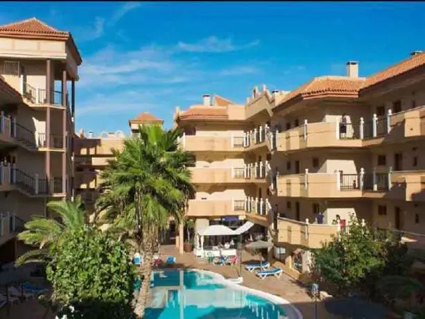 Ereza Dorado Suites Hotel 