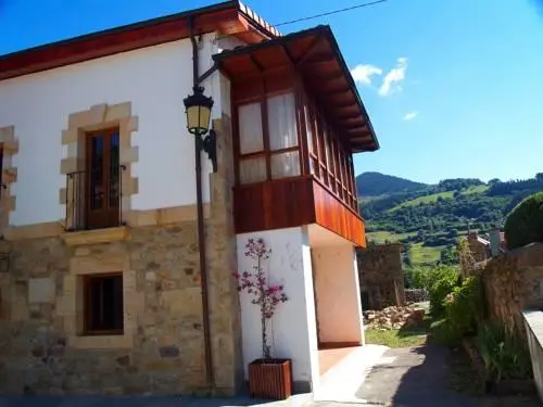 Vivienda Rural La Casa Vieja De Alceda