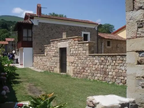 Vivienda Rural La Casa Vieja De Alceda 