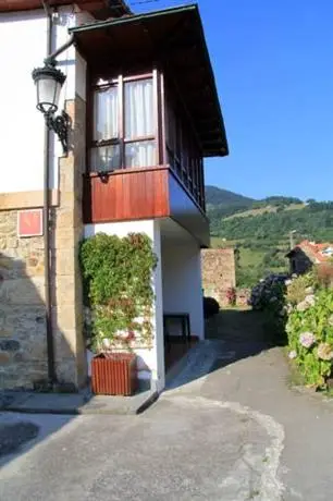 Vivienda Rural La Casa Vieja De Alceda 