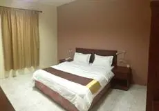 Lamar Suites Hotel 