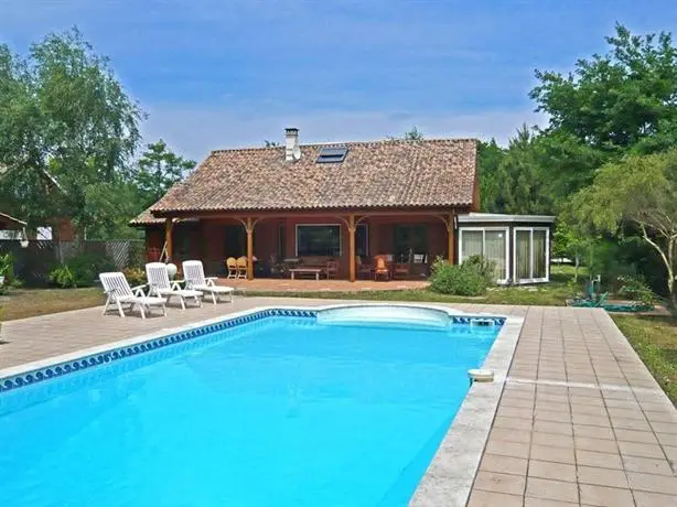 Holiday Home La Chenaie 1824 Lacanau