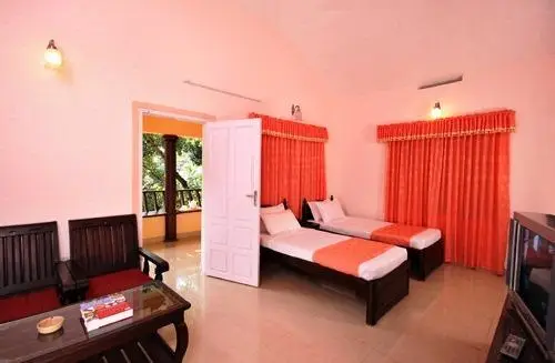 Aruvi Resorts 