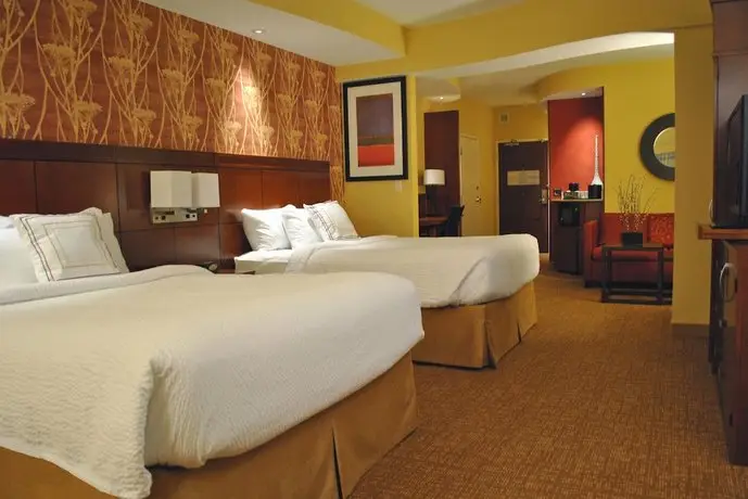 Courtyard by Marriott Evansville East 