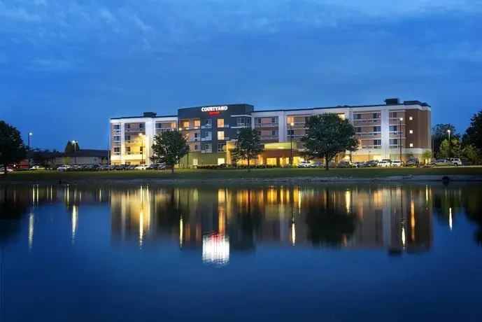 Courtyard by Marriott Evansville East 