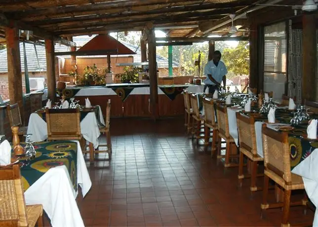 Chaminuka Lodge 