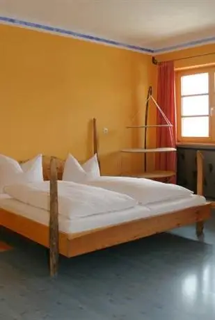 Schiff Bihlerdorf - Hostel 