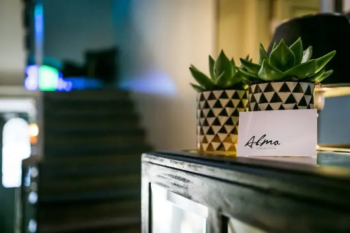 Alma Boutique Hotel And Lounge 