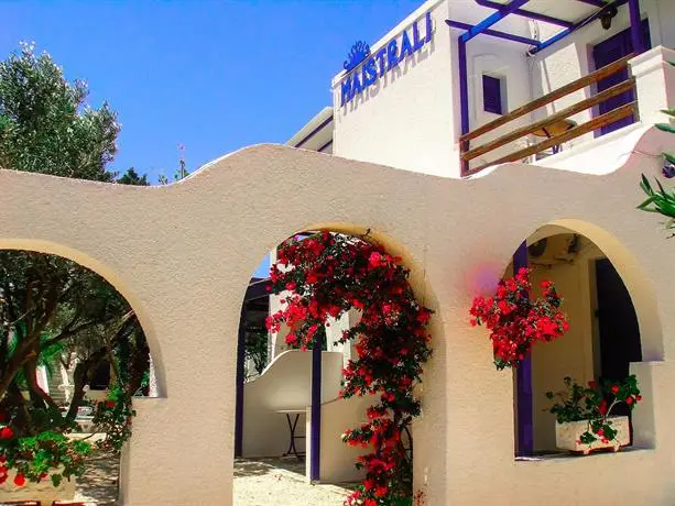 Maistrali Studios & Apartments