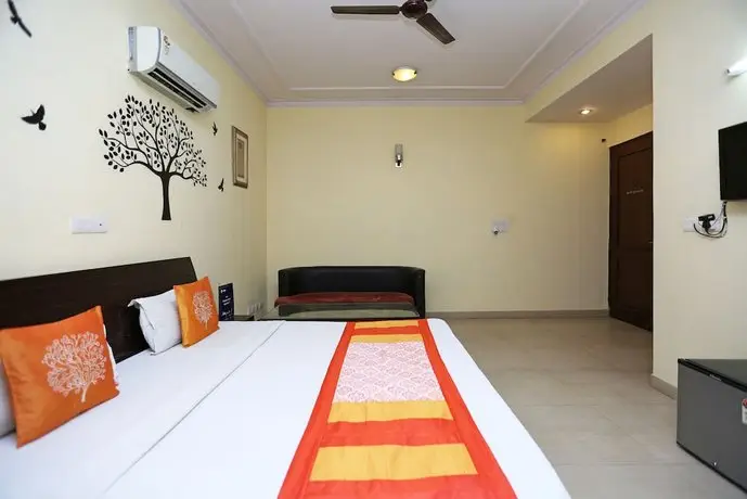 OYO 641 Hotel Nityas Residency 