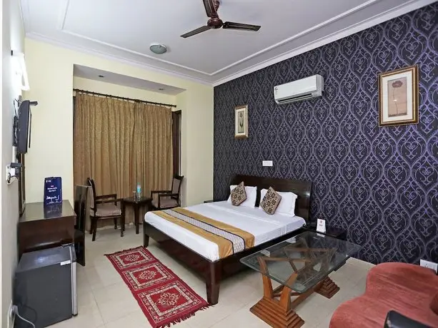 OYO 641 Hotel Nityas Residency 