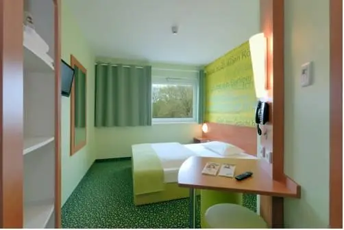 B&B Hotel Berlin-Airport 