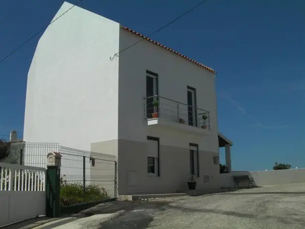 Peniche Surf Lodge Camp 1 