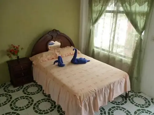 Hostal Cerro Azul Puerto Villamil 