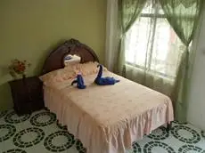 Hostal Cerro Azul Puerto Villamil 