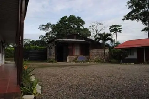 Hotel Campestre Llano Dorado 