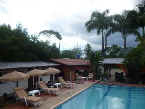 Hotel Campestre Llano Dorado 