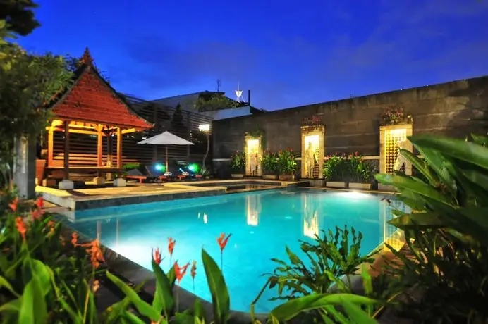 Sandat Hotel Legian 