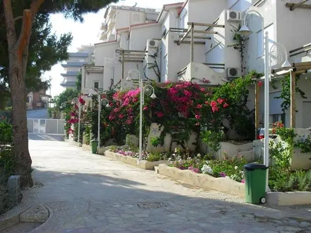 Bougainville Bay Hotel 