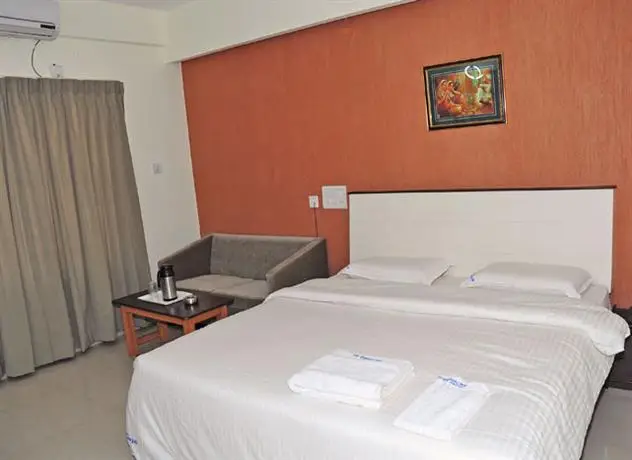 Hotel Comfort Inn Vyshak