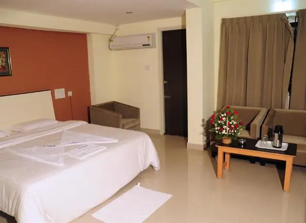 Hotel Comfort Inn Vyshak