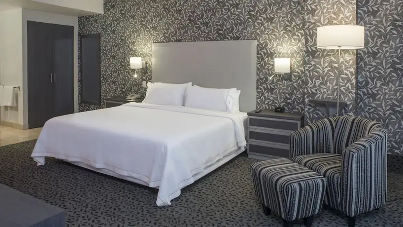 Holiday Inn Express & Suites Queretaro 