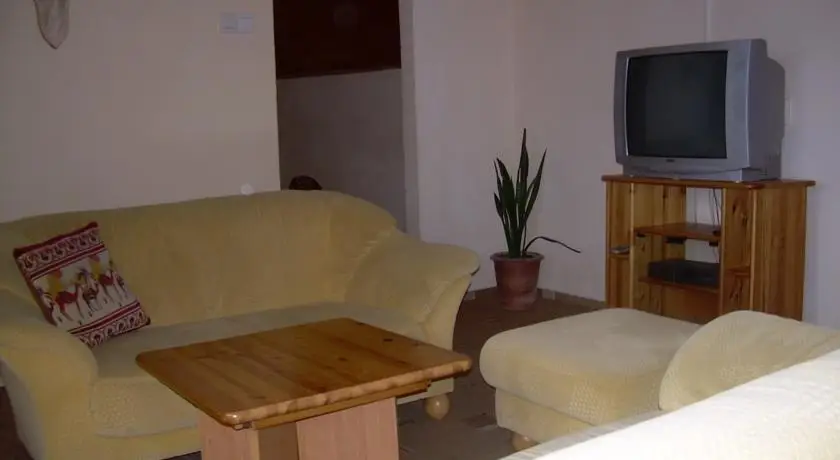 Hajnalka apartmanhaz