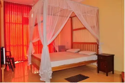 Marine Tourist Guest House At Negombo Beach 