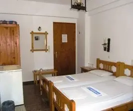 Chaniotis Room & Villas 