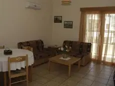 Kotzias Beach Apartments 