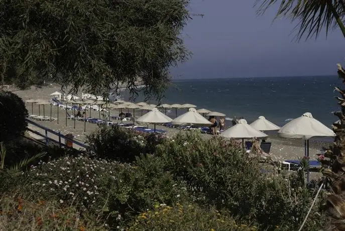 Kotzias Beach Apartments 