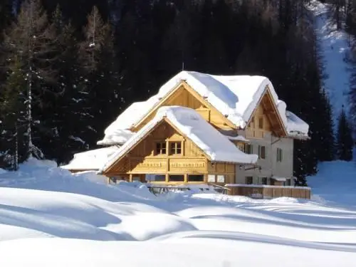 Rifugio Lago Nambino 