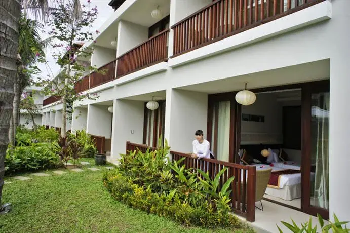 Vinh Hung Emerald Resort 