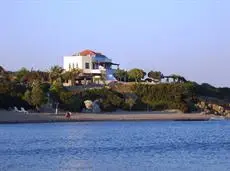 Paraktio Beach Apartments 