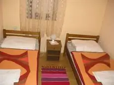 Roza Guest House 