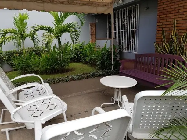 Managua Backpackers Inn 