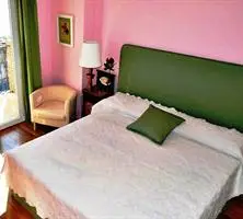 Welcome Inn Nerja guest house Luxury Bed & Breakfast 