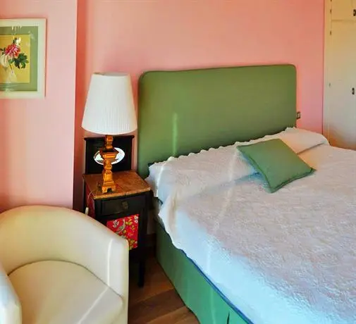 Welcome Inn Nerja guest house Luxury Bed & Breakfast 