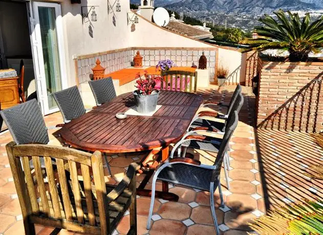 Welcome Inn Nerja guest house Luxury Bed & Breakfast 