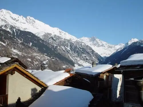 Chambre Chez Philippin Bruson en face de Verbier 