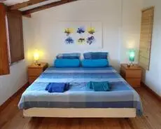 DeepBlue Hostel 