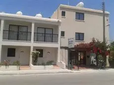 Lefki Tree Tourist Apartments 