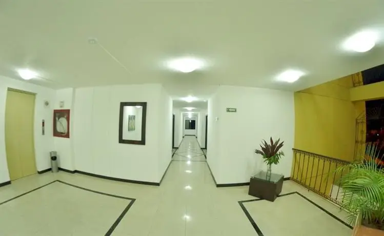 Hotel Pinares Plaza 