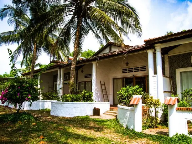 Bamboo Cottages