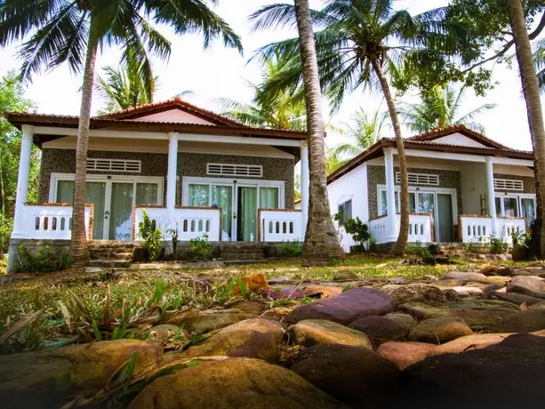 Bamboo Cottages 