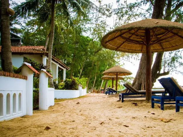 Bamboo Cottages 