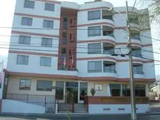 Amaru ApartHotel 