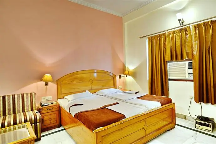 Hotel Mahalaxmi Plaza - Faridabad